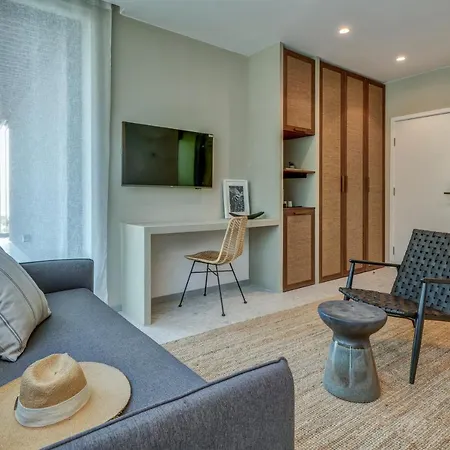 Umani - Free - Free Parking Золотые Пески