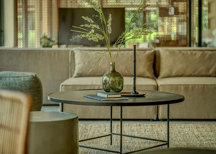 Umani - Free - Free Parking