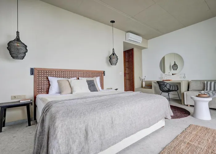 Hotell Umani - Free - Free Parking 4*