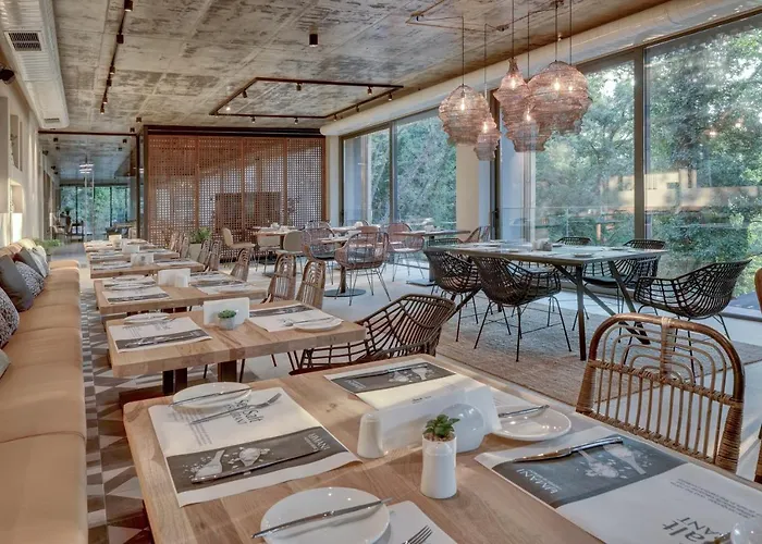 Umani - Free - Free Parking Hotell